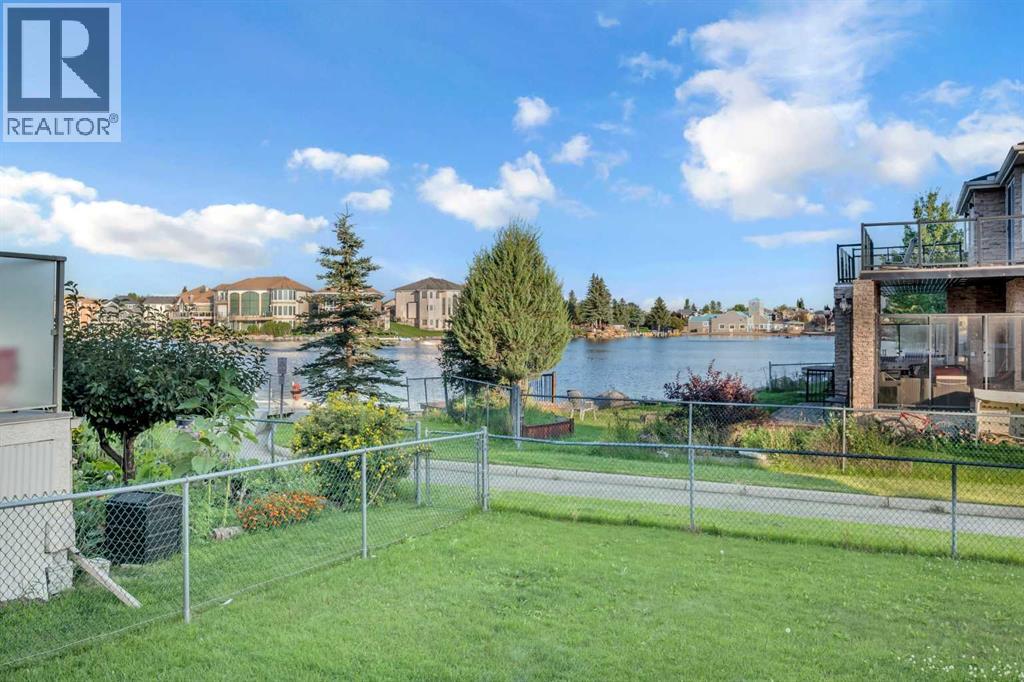 House for Sale in 208 Coral Shores Bay NE|Calgary, Alberta T3J3J6 5