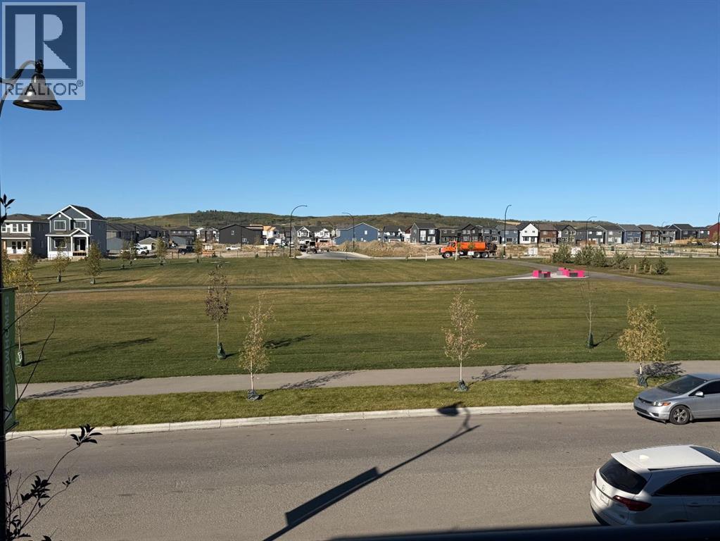 Row / Townhouse for Sale in 202 CREEKSTONE Drive SW|Calgary, Alberta T2X5L1 4