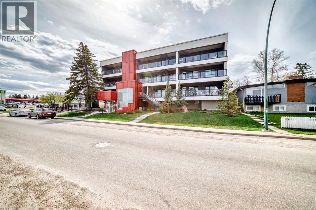Apartment for Sale in 201, 1629 38 Street SW|Calgary, Alberta T3C1T8