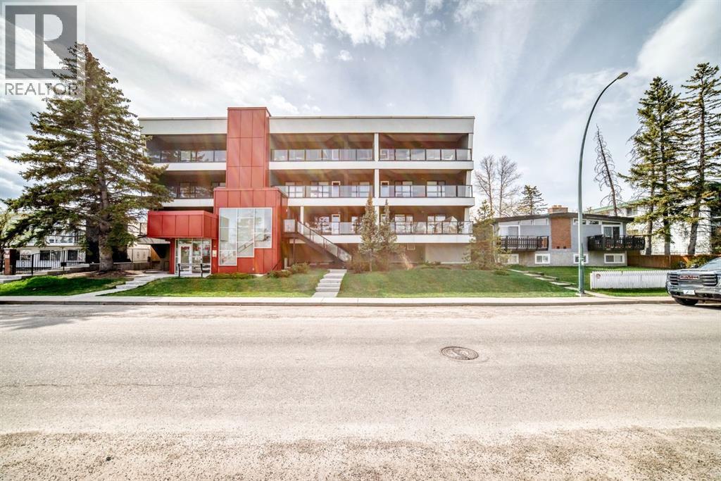 Apartment for Sale in 201, 1629 38 Street SW|Calgary, Alberta T3C1T8 2