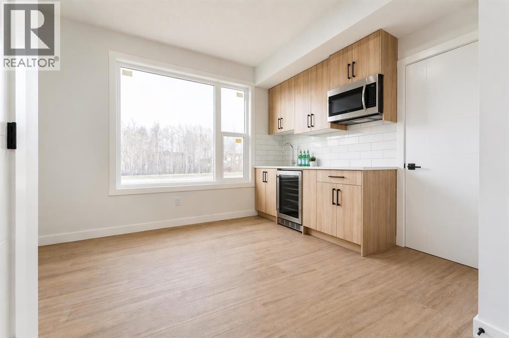 Row / Townhouse for Sale in 4909 88 Avenue NE|Calgary, Alberta T3J5N8 4