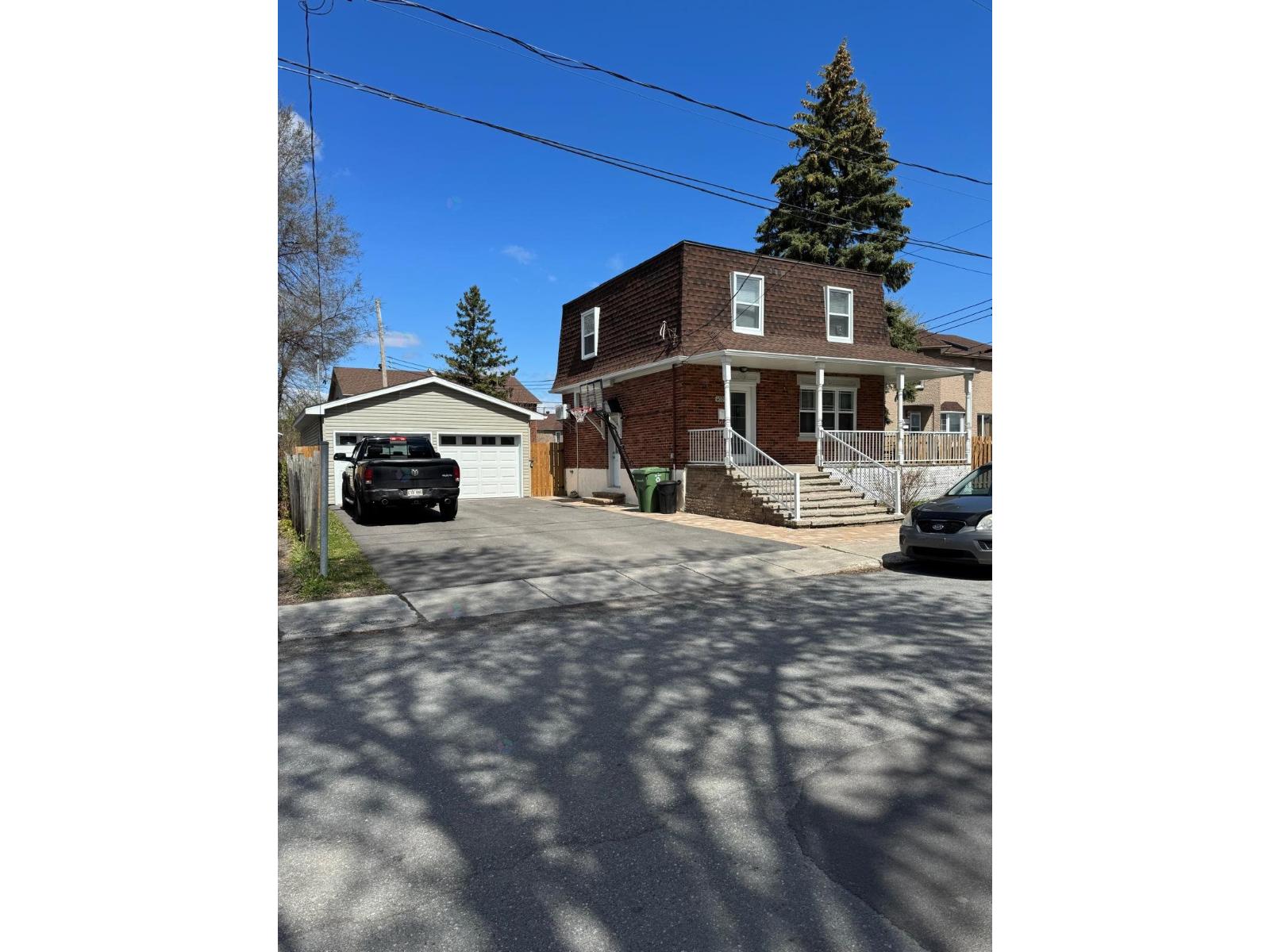 4039 Rue Jean