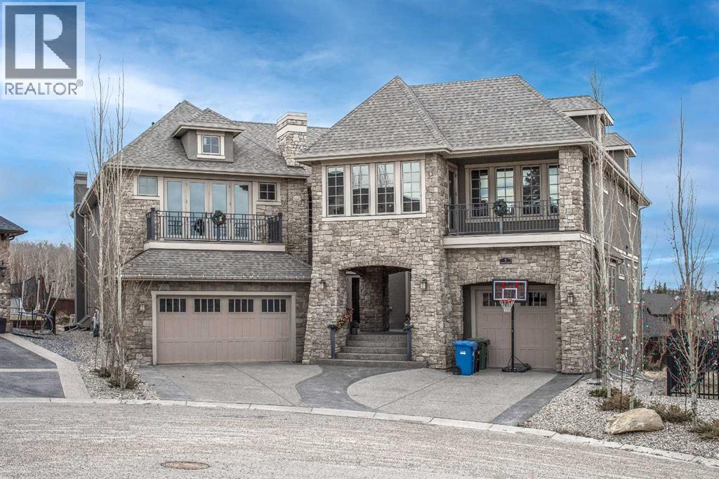 House for Sale in 5 Elveden Point SW|Calgary, Alberta T3H3X8