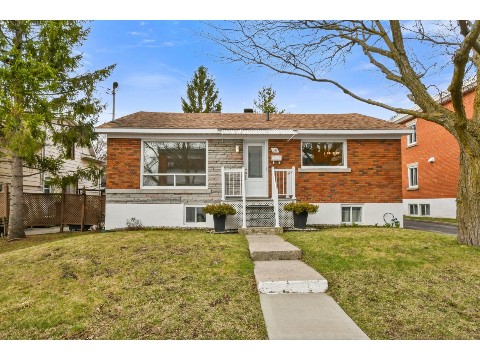 56 Rue Hémond, Longueuil (Le Vieux-Longueuil), Quebec J4G1J9