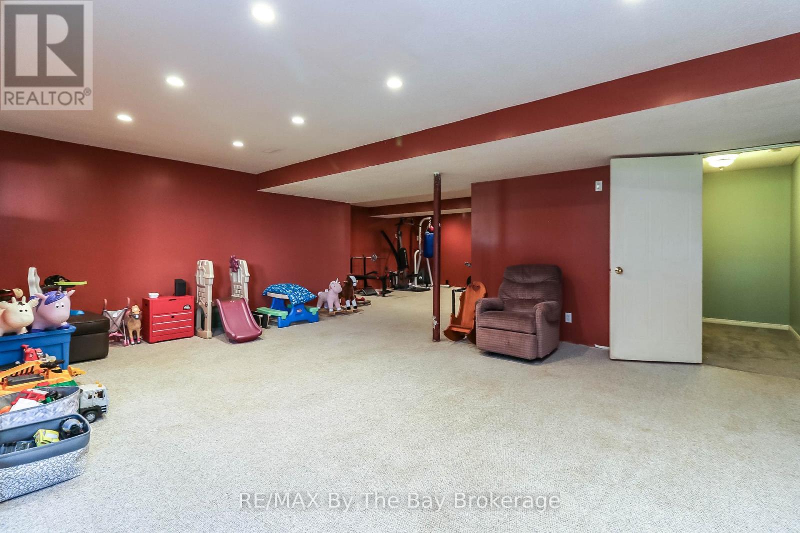 property-image