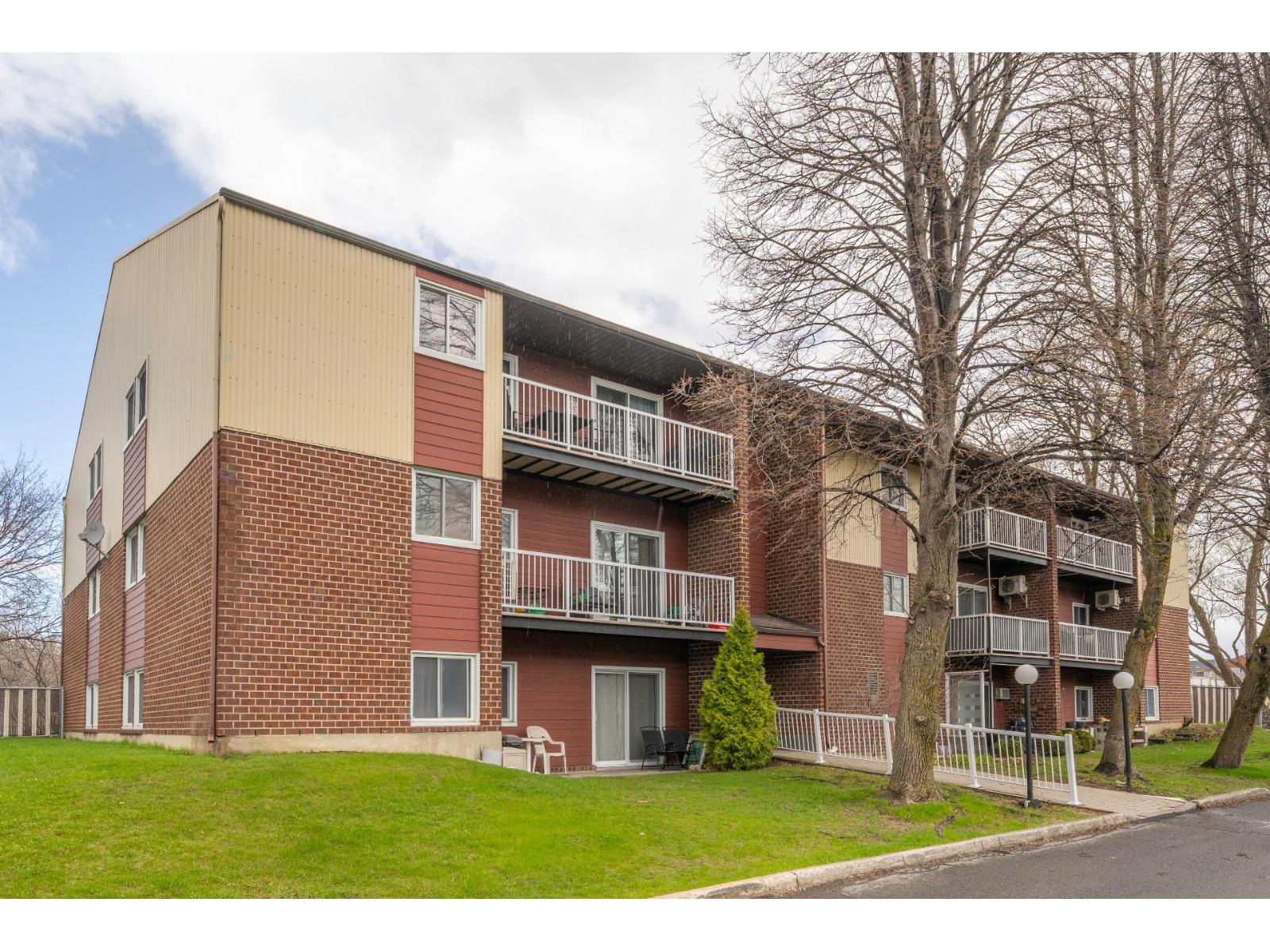 810 Rue de Nemours, #301, Québec (Charlesbourg), Quebec G1H7B3