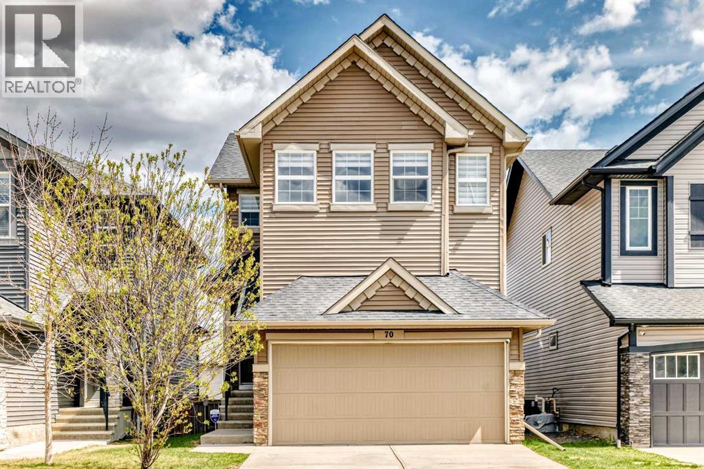 House for Sale in 70 Sage Berry Way NW|Calgary, Alberta T3K0K9