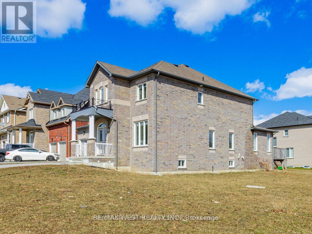 For sale: 1949 JANS BOULEVARD, Innisfil (Alcona), Ontario L9S5A5