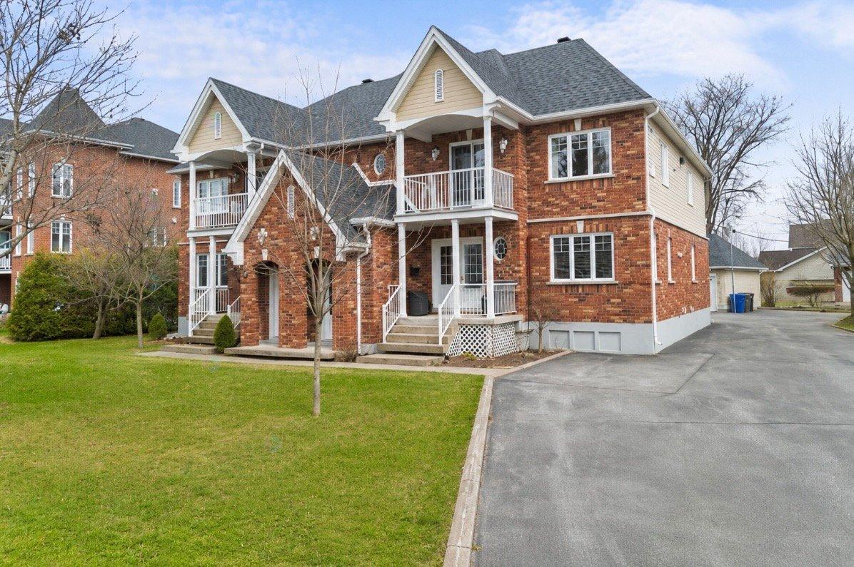 33C Av. des Champs-Élysées, Notre-Dame-des-Prairies, Quebec J6E8J3