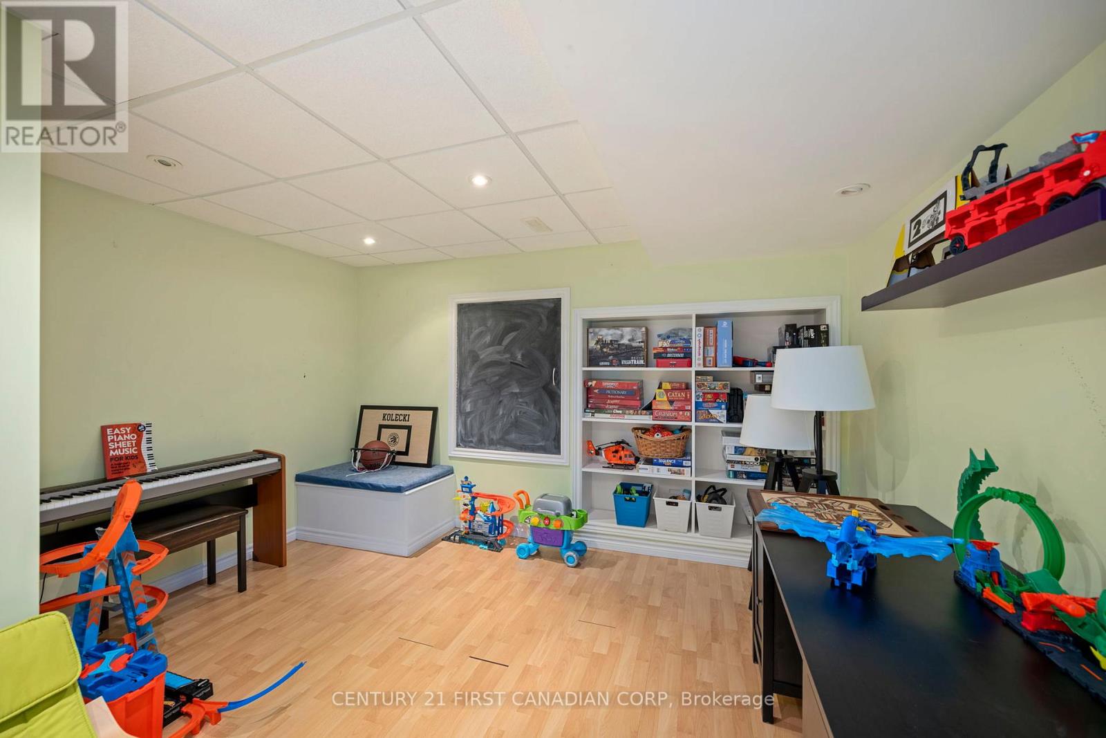 property-image