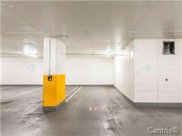 1450 Boul. René-Lévesque O., #P4-166, Montréal (Ville-Marie), Quebec H3G0E1