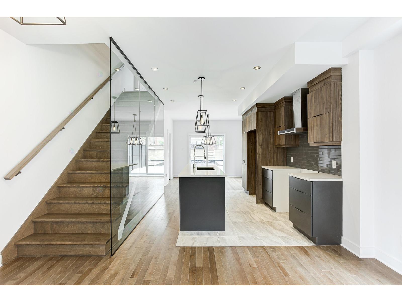 4750 Rue des Francs-Bourgeois, Boisbriand, Quebec J7H1M9