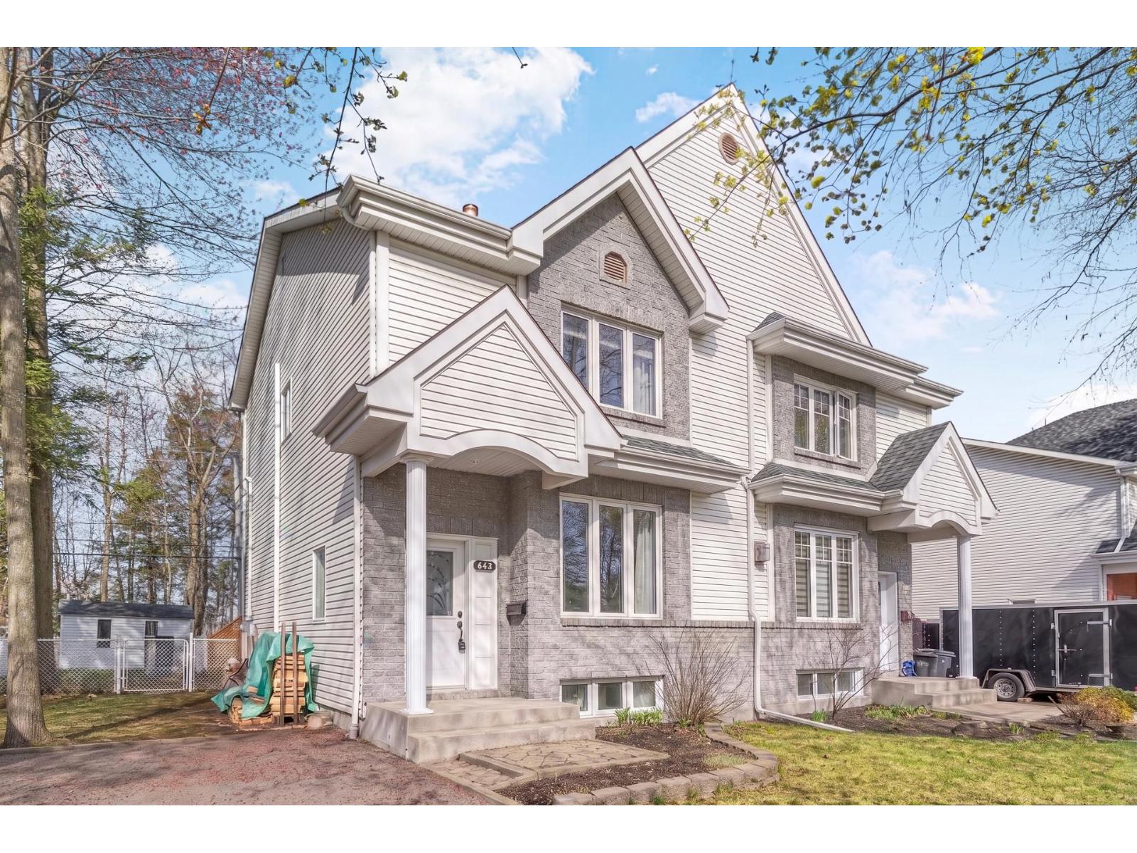 648 Rue Ernest-Bourque