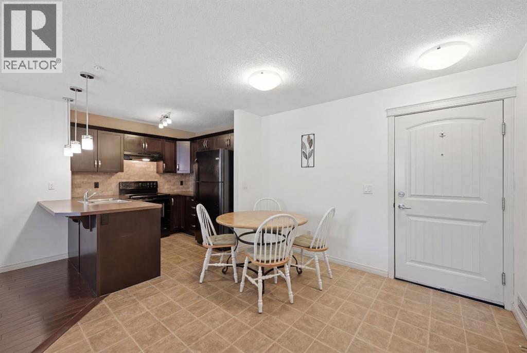 Apartment for Sale in 2119, 175 Panatella Hill NW|Calgary, Alberta T3K0V9 5