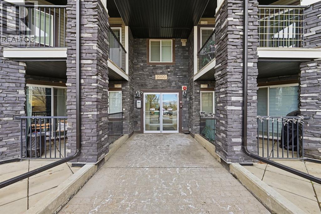 Apartment for Sale in 2119, 175 Panatella Hill NW|Calgary, Alberta T3K0V9 3