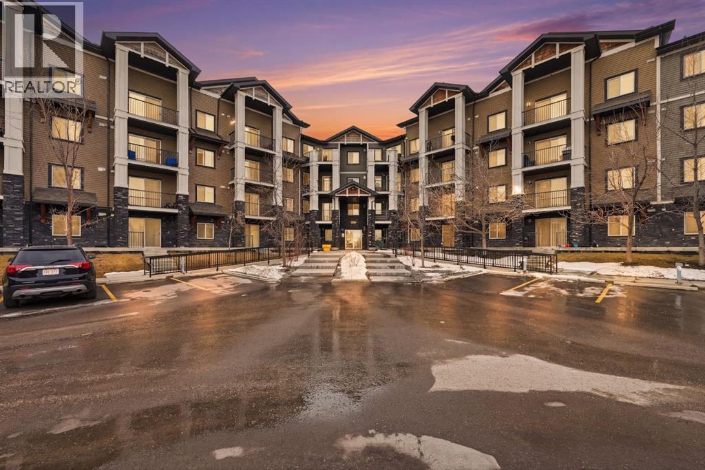 Apartment for Sale in 2119, 175 Panatella Hill NW|Calgary, Alberta T3K0V9 2