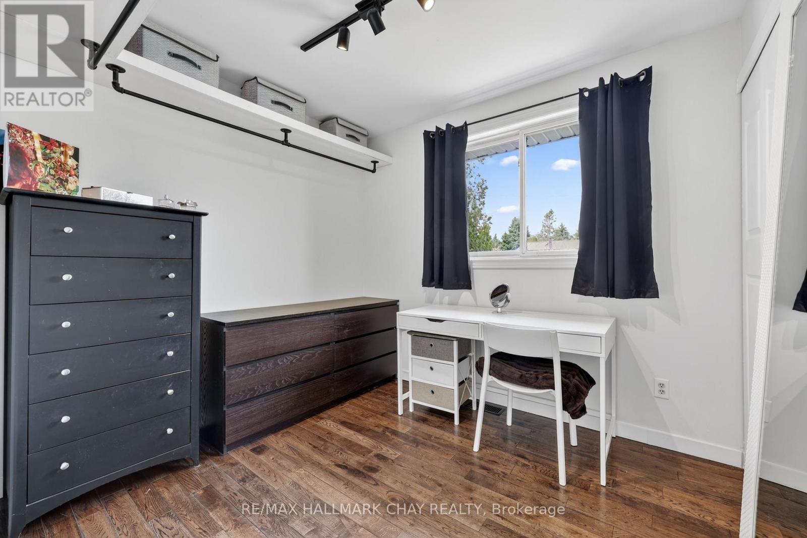 property-image