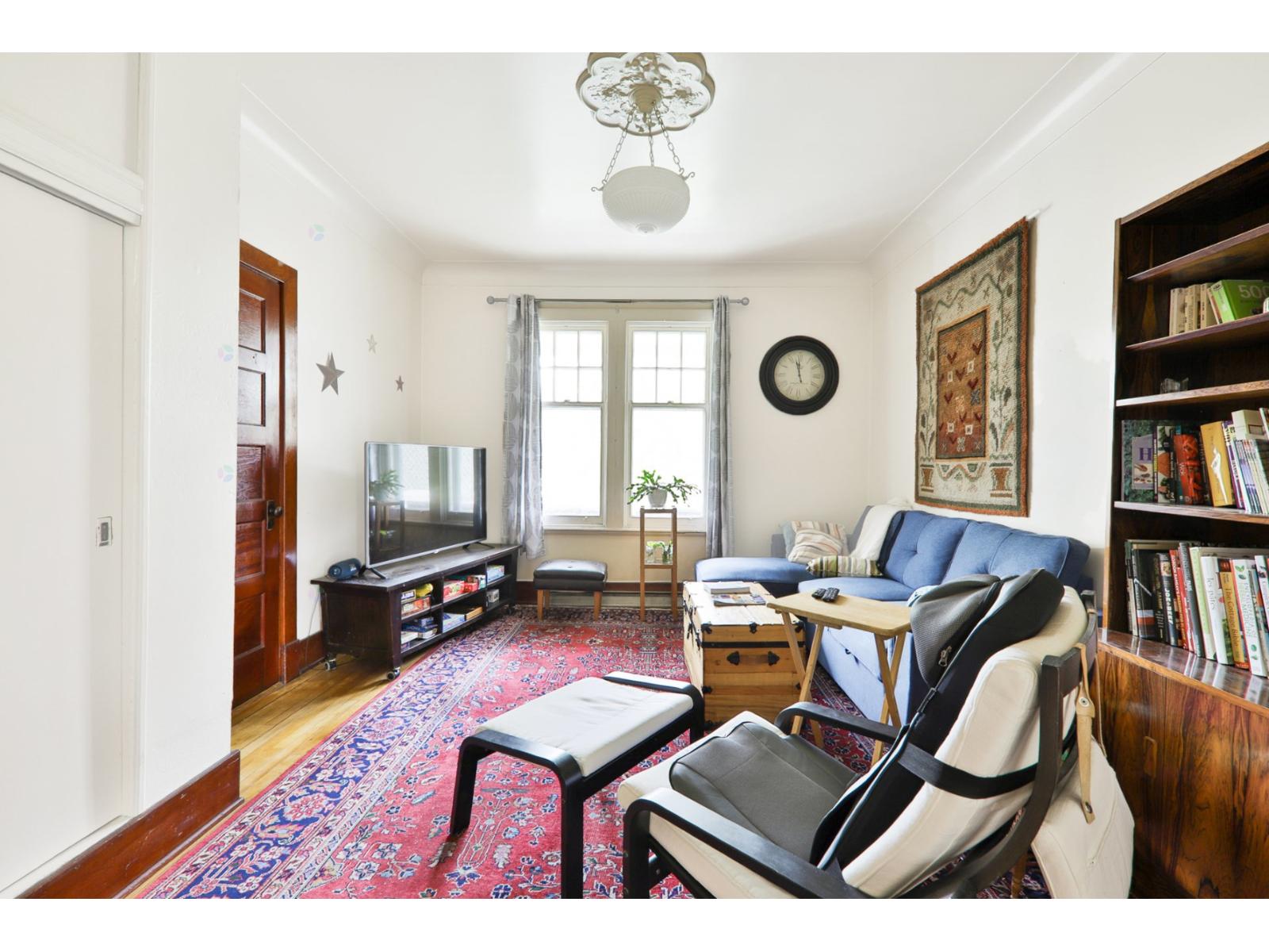 For sale: 251-253 Rue Ste-Anne, Sainte-Anne-de-Bellevue, Quebec