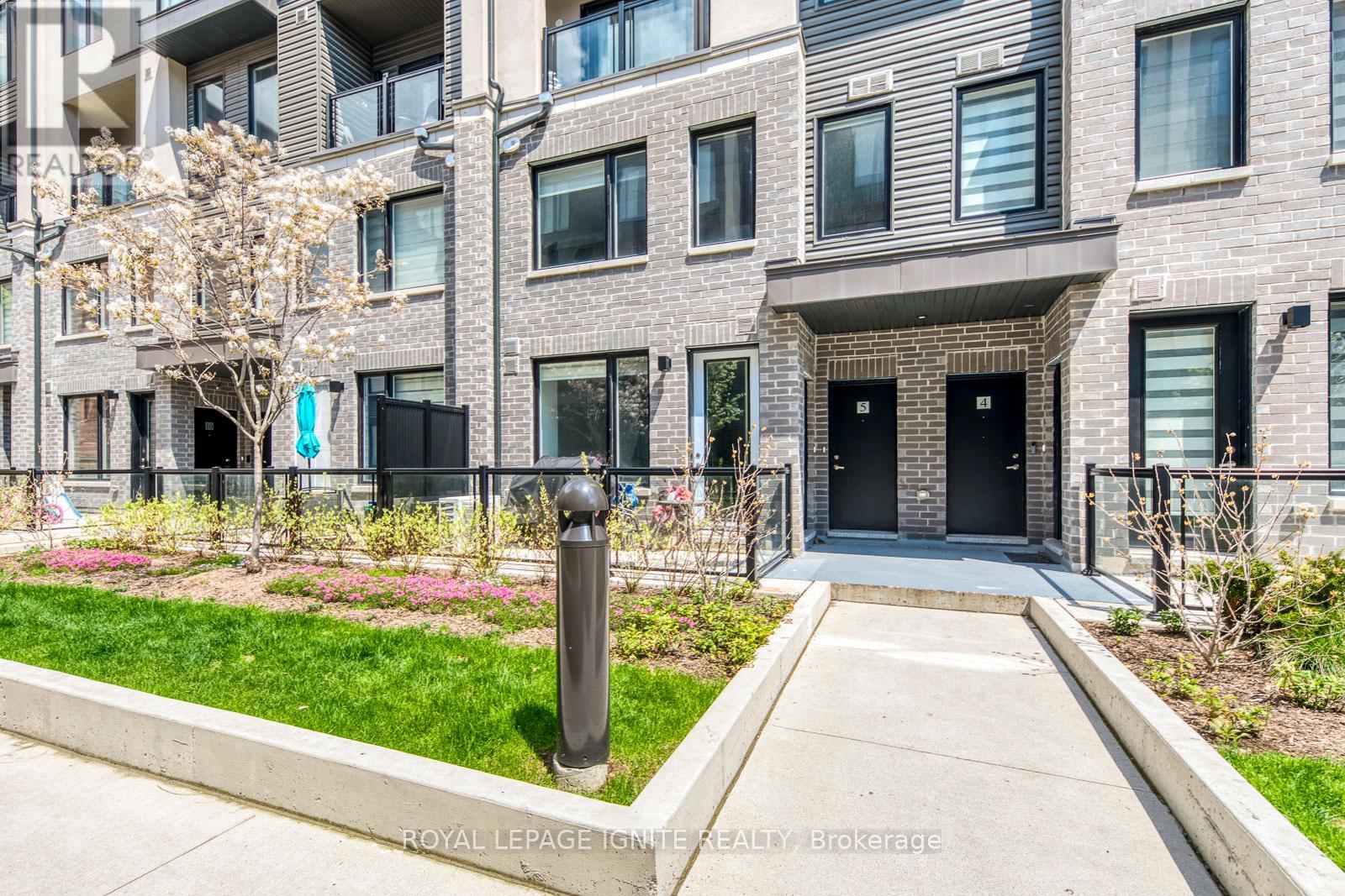 Row / Townhouse for Sale in 6 - 3562 COLONIAL DRIVE|Mississauga (Erin Mills), Ontario L5L0C1 3