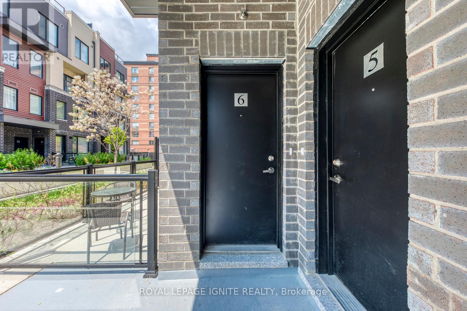 Row / Townhouse for Sale in 6 - 3562 COLONIAL DRIVE|Mississauga (Erin Mills), Ontario L5L0C1 4
