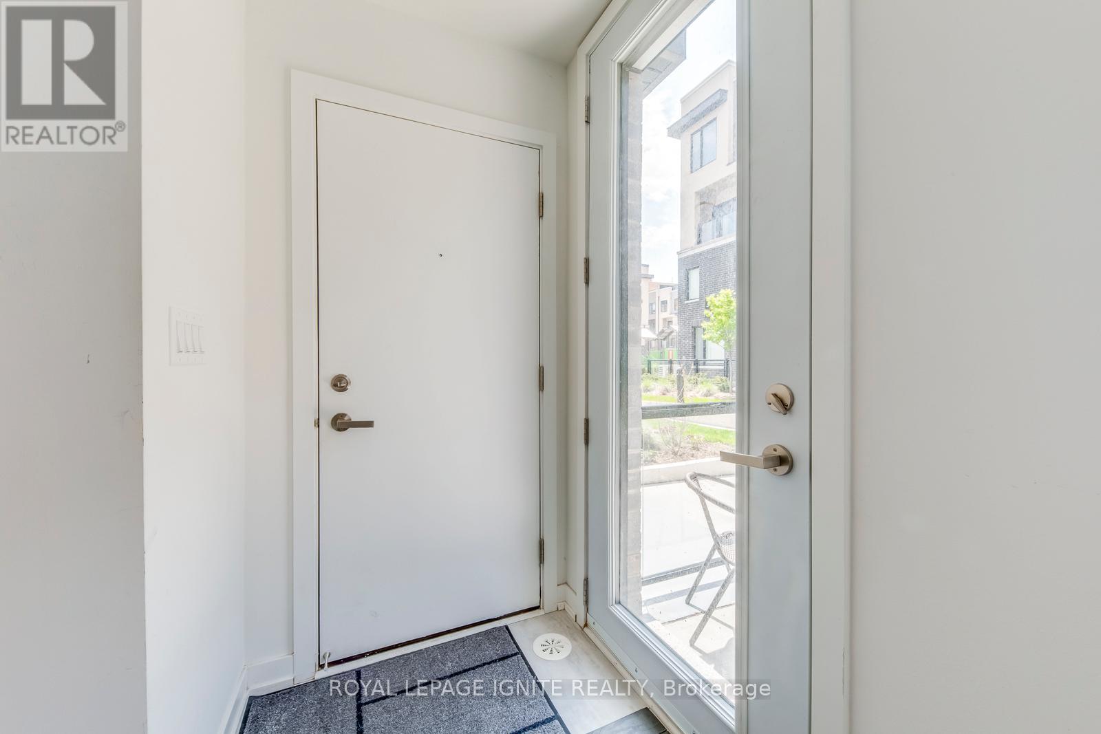 Row / Townhouse for Sale in 6 - 3562 COLONIAL DRIVE|Mississauga (Erin Mills), Ontario L5L0C1 5