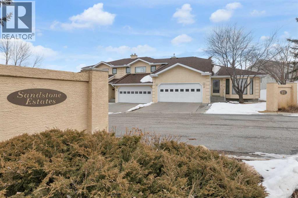 Row / Townhouse for Sale in 2, 200 Sandstone Drive NW|Calgary, Alberta T3K4N7 2