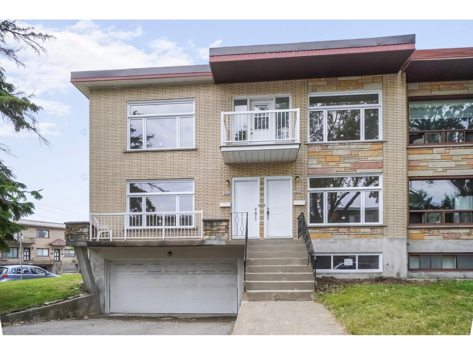 2203 Rue Barnes