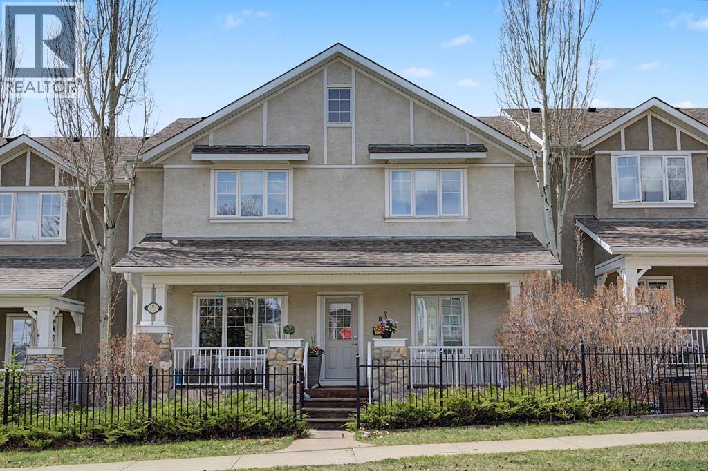 Row / Townhouse for Sale in 8 Ypres Lane SW|Calgary, Alberta T2T6M9