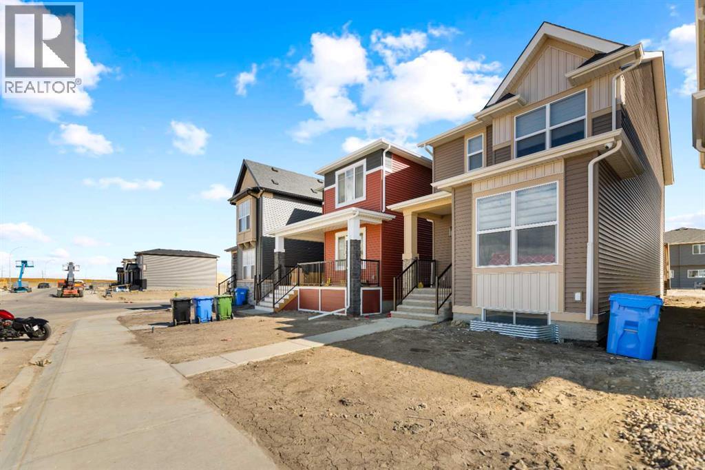 House for Sale in 123 Corner Glen Drive NE|Calgary, Alberta T3N2T4 3