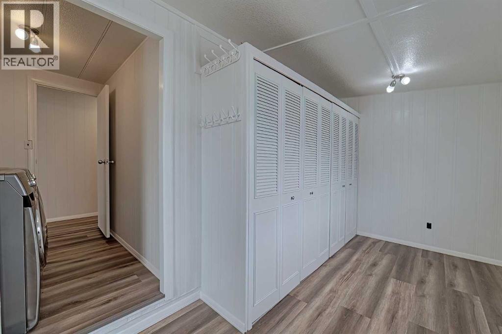 Mobile Home for Sale in 303, 99 Arbour Lake Road NW|Calgary, Alberta T3G4E4 5