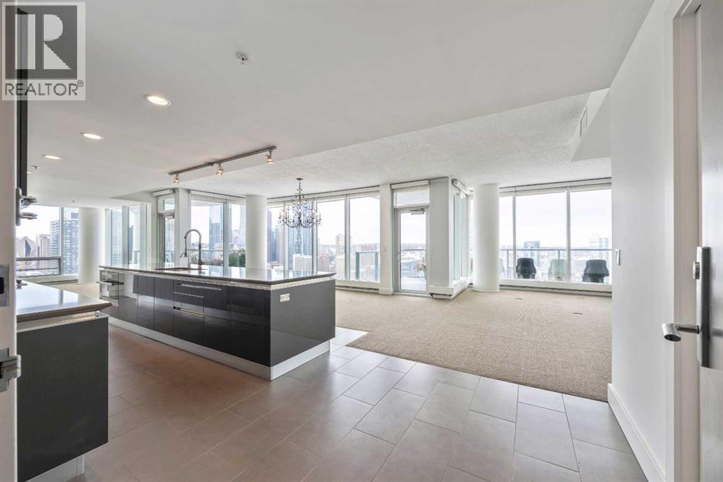 Apartment for Sale in 2901, 433 11 Avenue SE|Calgary, Alberta T2G0C7