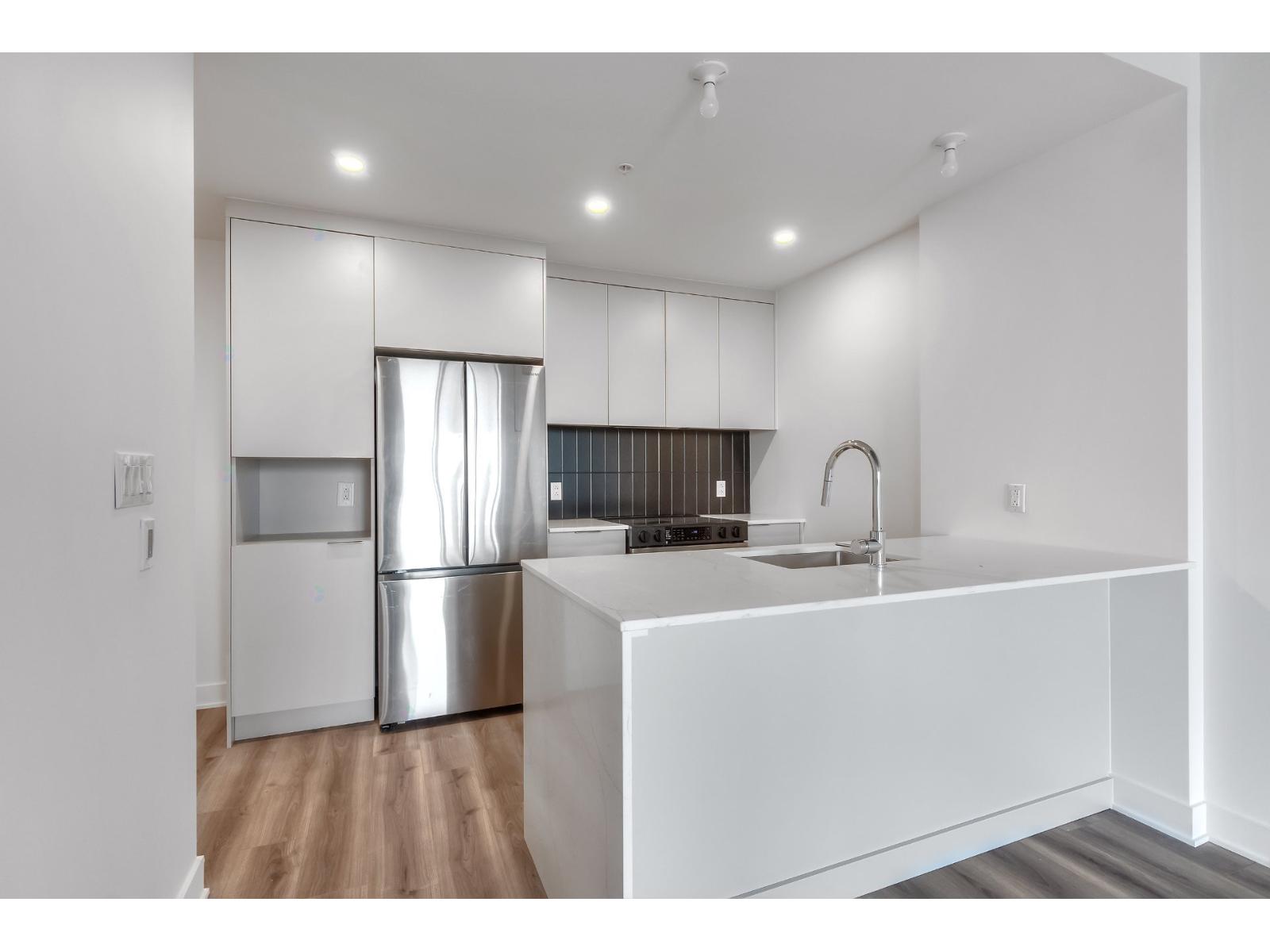 8510 Rue Jean-Nicolet, #E-501, Montréal (Saint-Léonard), Quebec H1R0E7