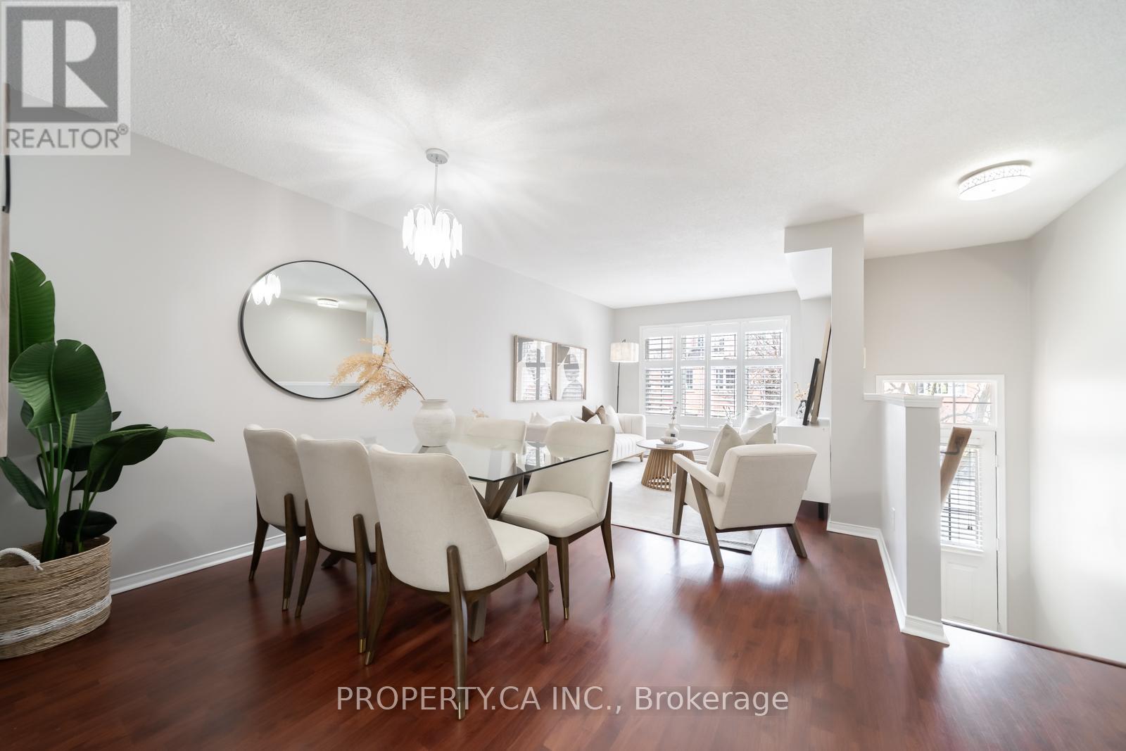 Row / Townhouse for Sale in 111 - 5030 HEATHERLEIGH AVENUE|Mississauga (East Credit), Ontario L5V2G7 4