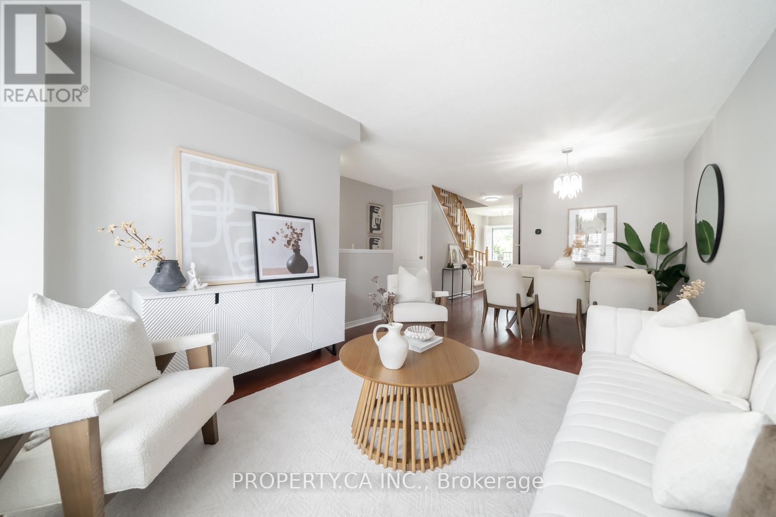 Row / Townhouse for Sale in 111 - 5030 HEATHERLEIGH AVENUE|Mississauga (East Credit), Ontario L5V2G7 5