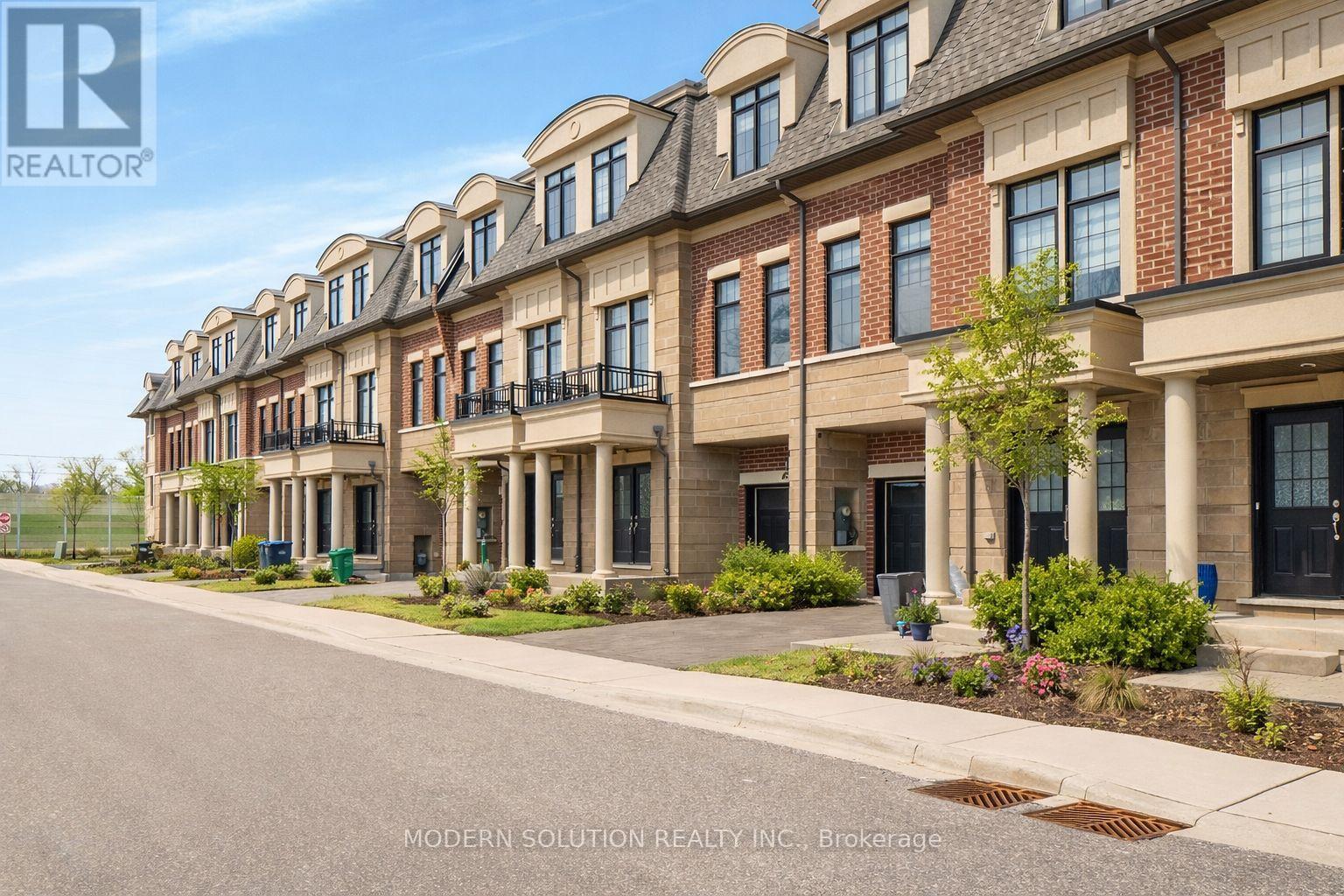 Row / Townhouse for Sale in 1659 VELLORE CRESCENT|Mississauga (Mineola), Ontario L5G0C3