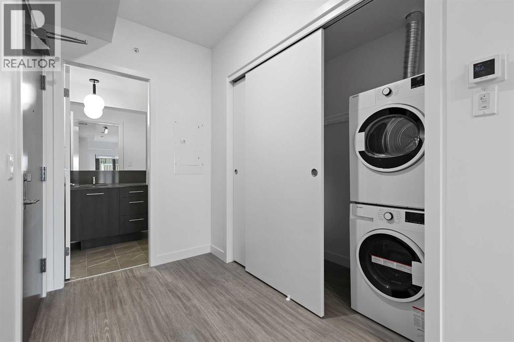 Apartment for Sale in 604, 730 2 Avenue SW|Calgary, Alberta T2P1R8 3