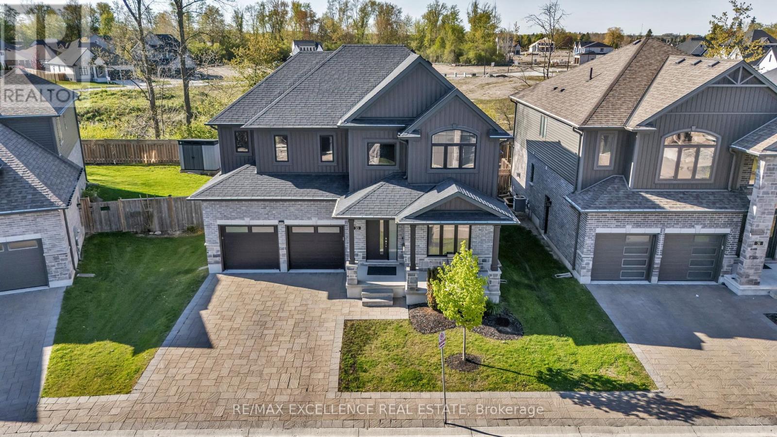 33 - 1061 EAGLETRACE DRIVE, London North (North S), Ontario N6G0T3