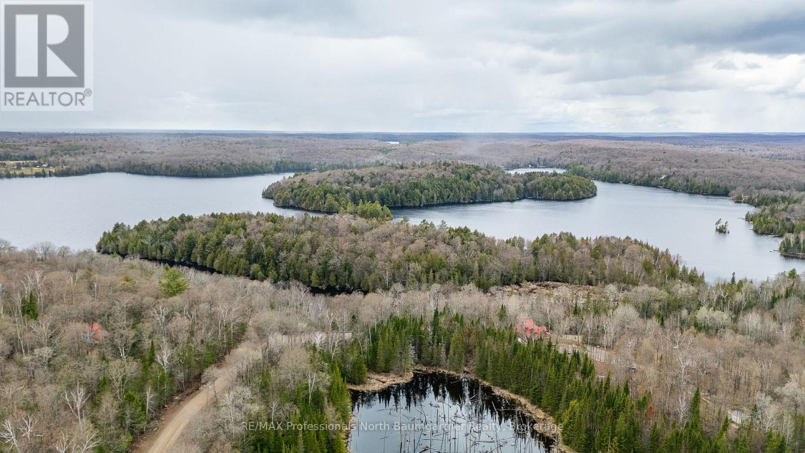 For sale: 2041 GLAMOR LAKE ROAD, Highlands East (Monmouth