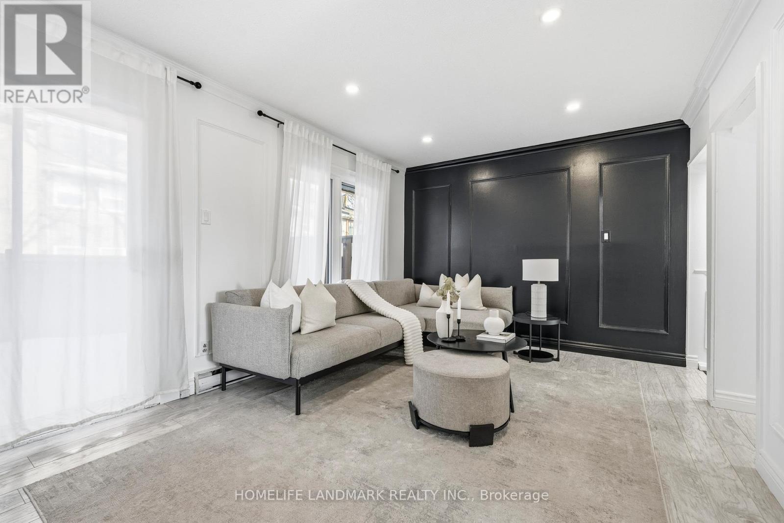 Row / Townhouse for Sale in 9 - 1270 GAINSBOROUGH DRIVE|Oakville (FA Falgarwood), Ontario L6H2L2 4