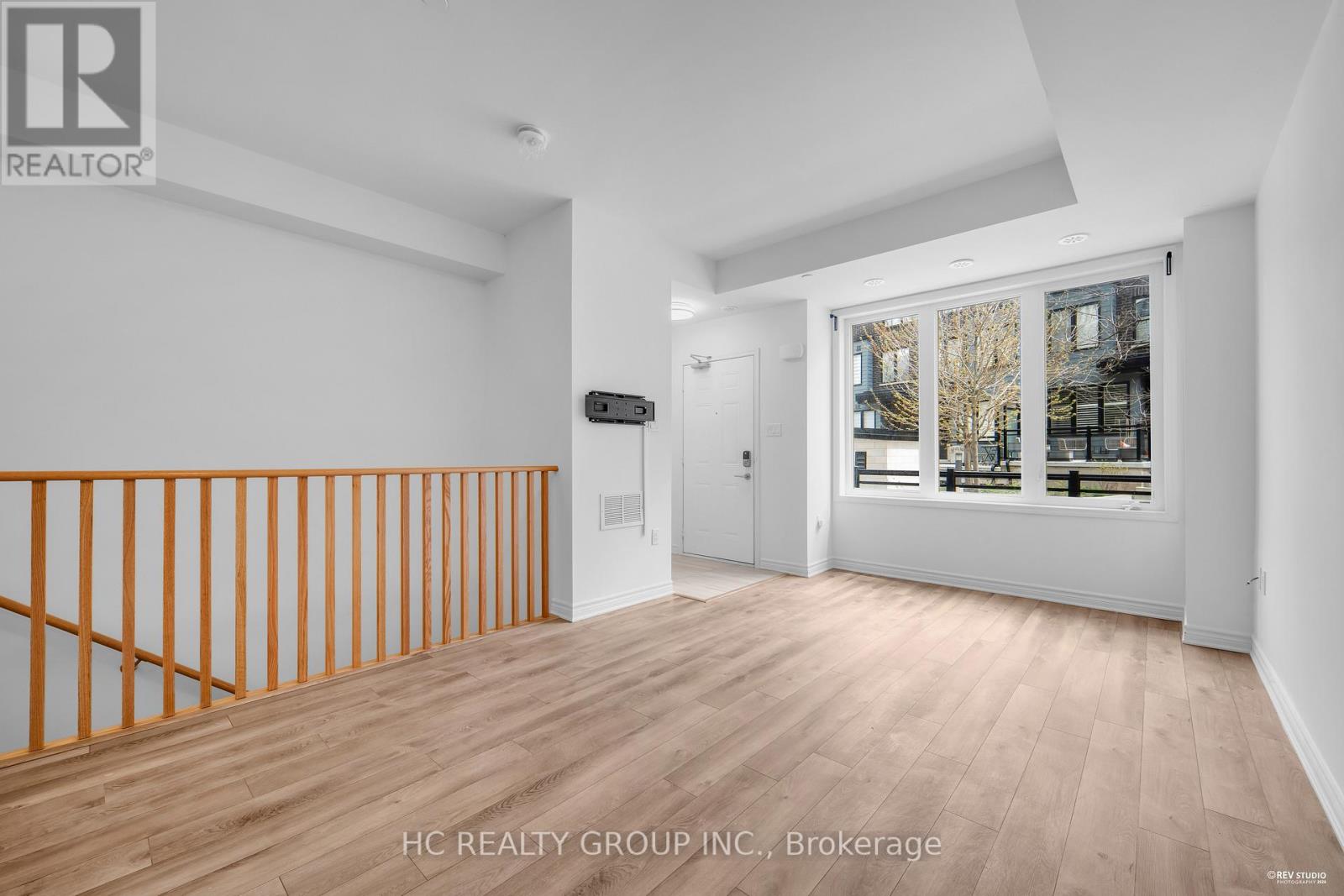Row / Townhouse for Sale in 13 - 2212 BROMSGROVE ROAD|Mississauga (Clarkson), Ontario L5J0B3 5