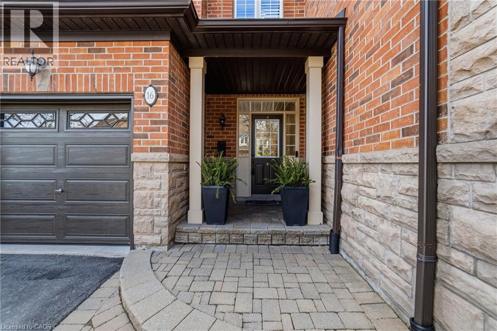 Row / Townhouse for Sale in 300 RAVINEVIEW Way Unit# 16|Oakville, Ontario L6H7J1 3
