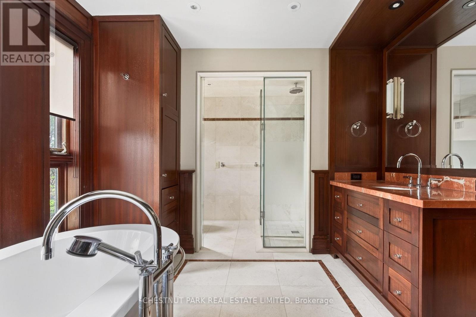 For sale: 177 ROXBOROUGH DRIVE, Toronto (Rosedale-Moore Park), Ontario ...