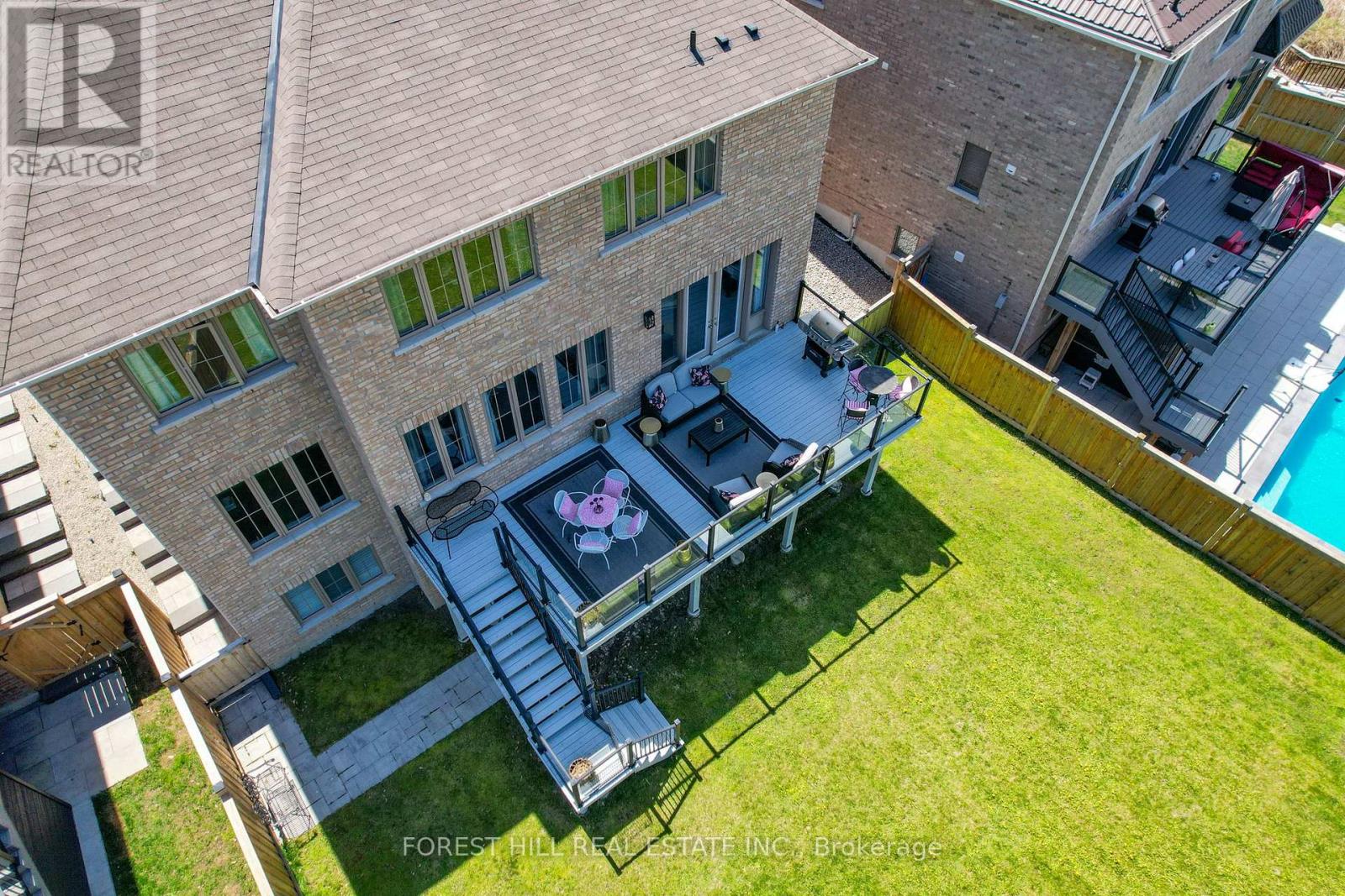 For sale: 11 CARM SHIER COURT, Newmarket (Stonehaven-Wyndham