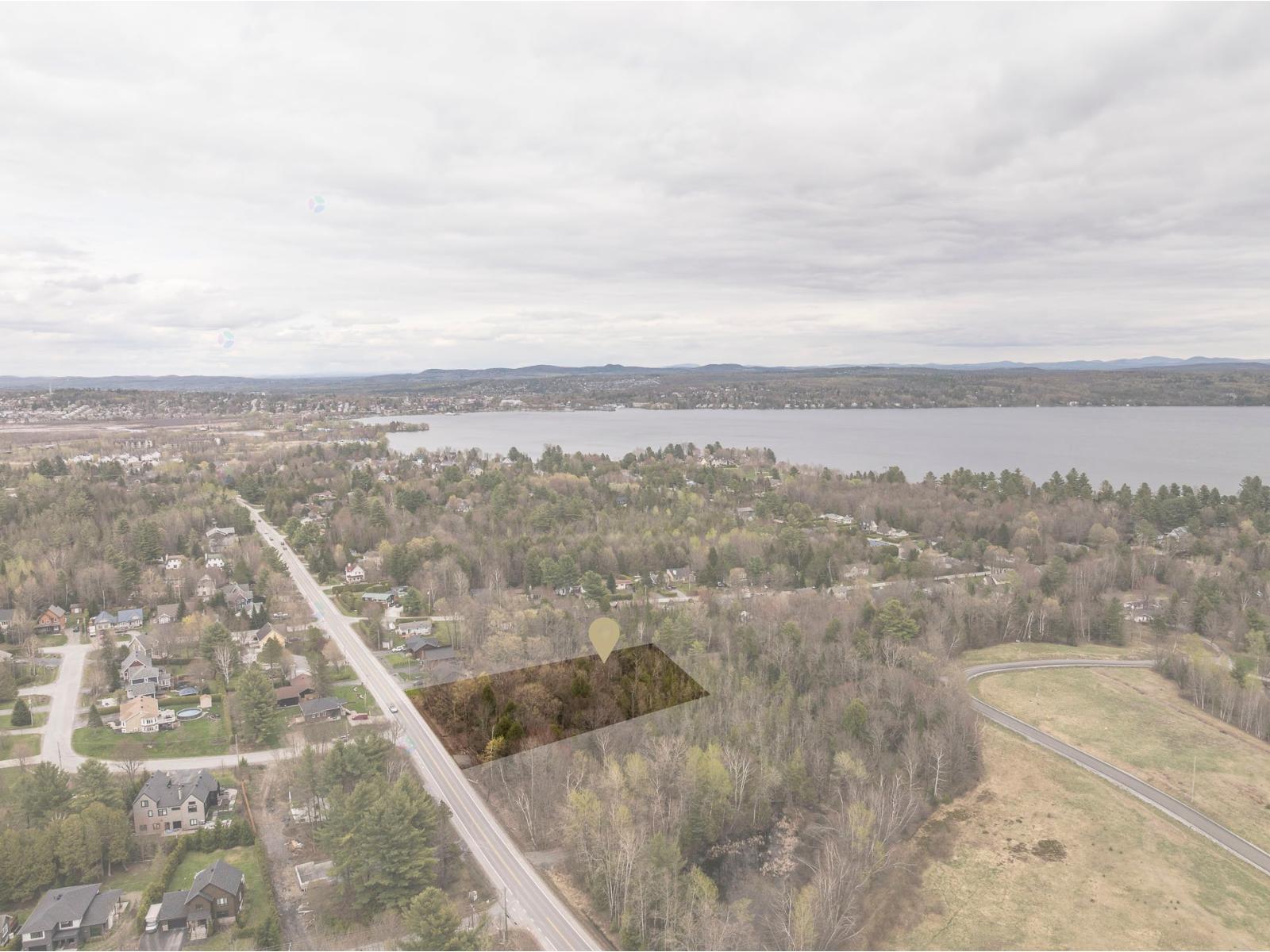 Ch. Southière, Magog, Quebec J1X0P1