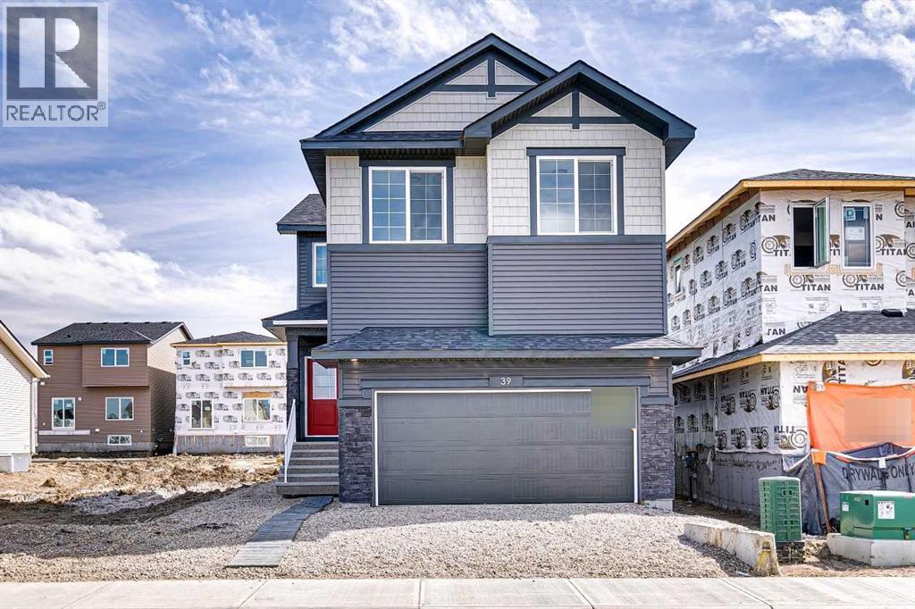 House for Sale in 39 Hotchkiss Avenue SE|Calgary, Alberta T3S0T5
