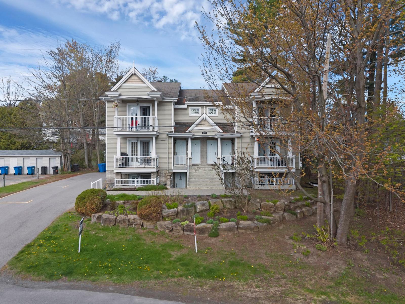 1770 Rue des Pervenches, #6, Saint-Lazare, Quebec J7T3B9