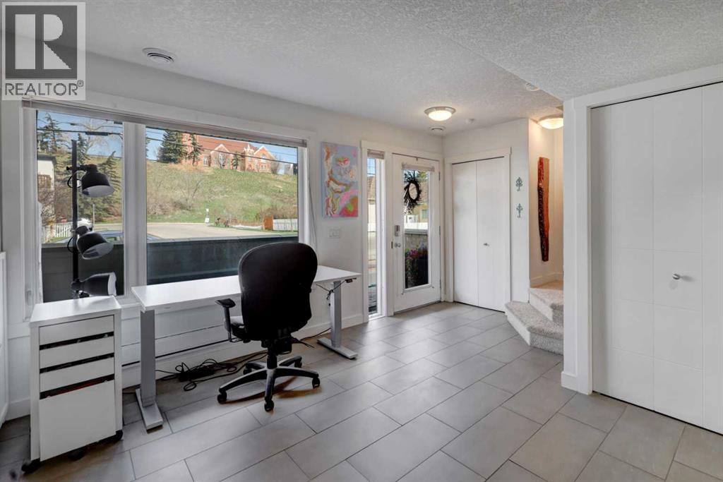 Row / Townhouse for Sale in 117, 28 Mcdougall Court NE|Calgary, Alberta T2E7H4 5