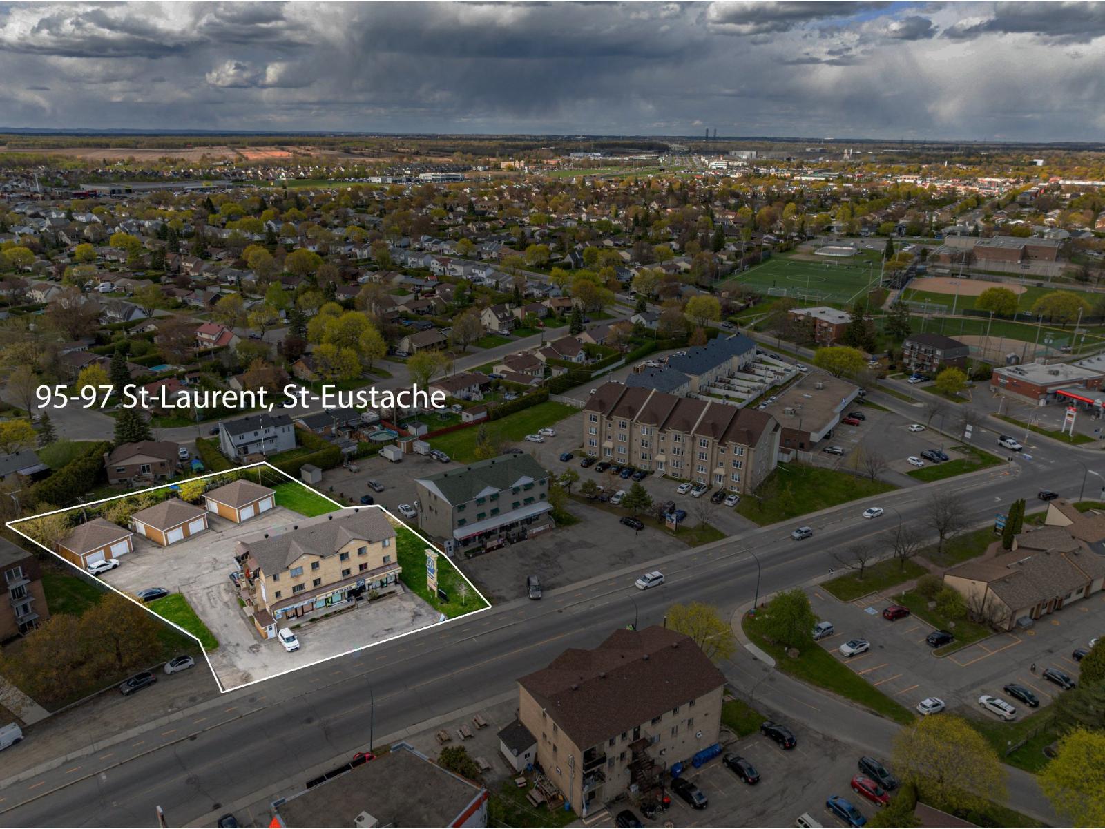 95-97 Rue St-Laurent · 17-unit multifamily, Saint-Eustache