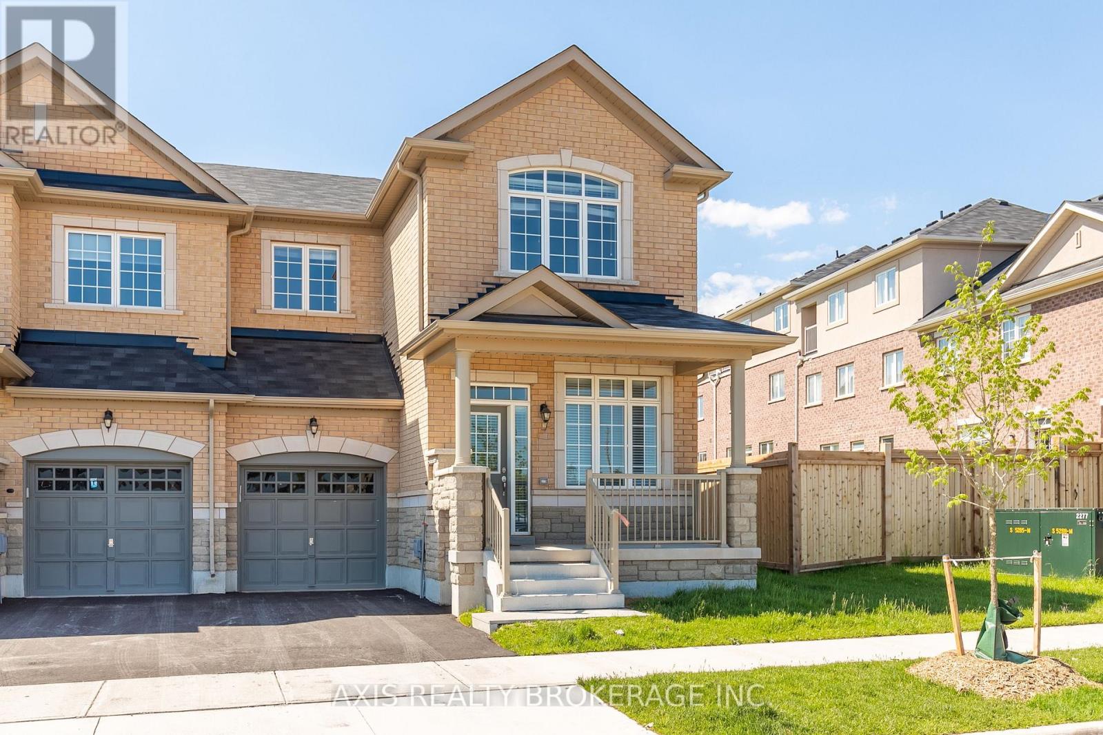 Row / Townhouse for Sale in 445 SILVER MAPLE ROAD|Oakville (JM Joshua Meadows), Ontario L6H0S3 2
