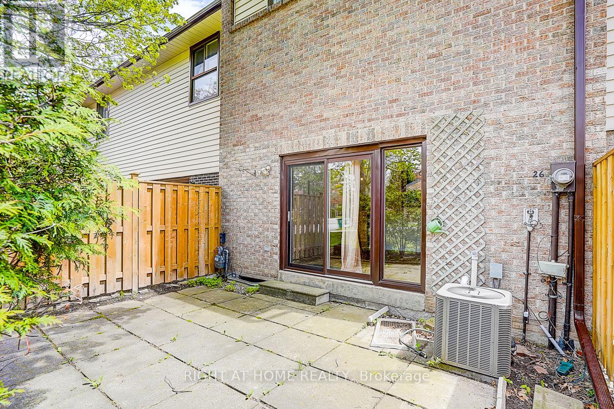 Row / Townhouse for Sale in 26 - 2020 SOUTH MILLWAY|Mississauga (Erin Mills), Ontario L5L1K2 5